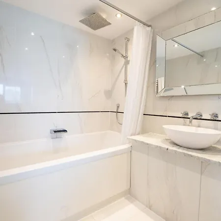 Fistral And - Adults Only New Quay